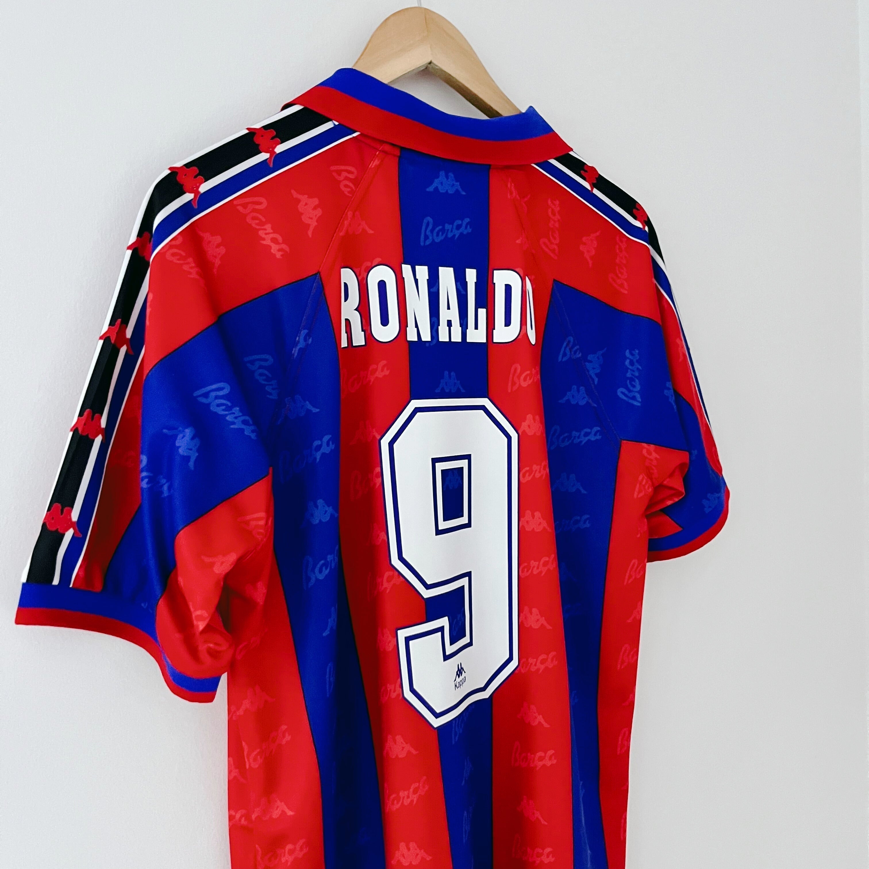 Retro Barcelona Shirt 1995-97 Home