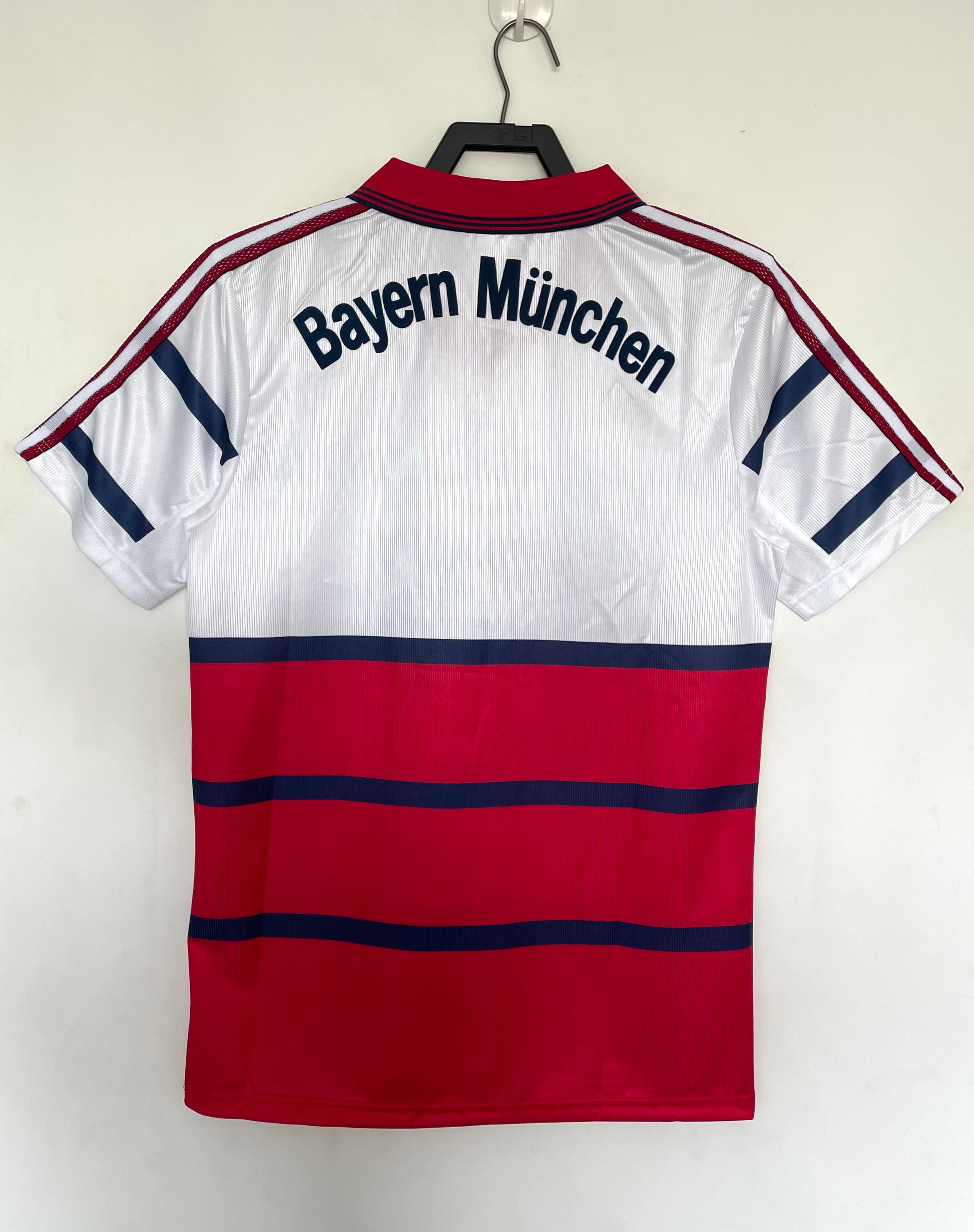 Bayern Munich retro Away kit - 1998-1999
