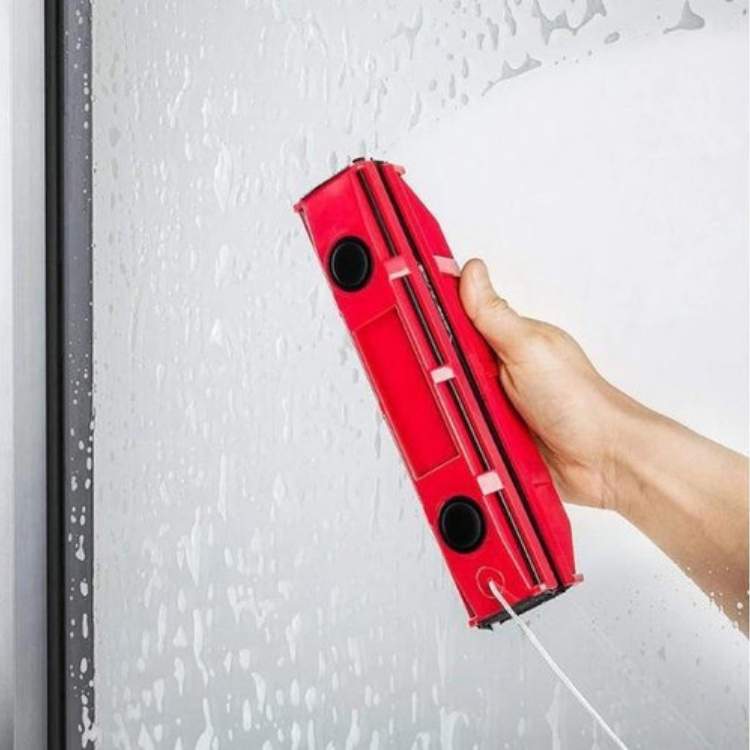 Magnetic Double-Sided Window Cleaner