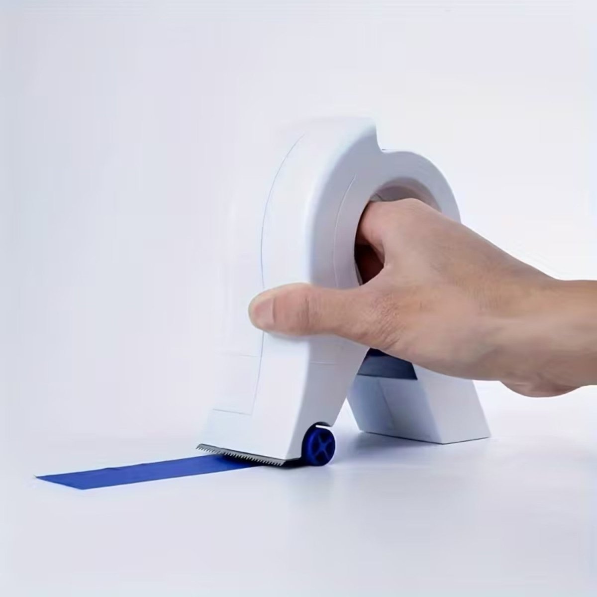 Painter’s Tape Applicator for Perfect Edges