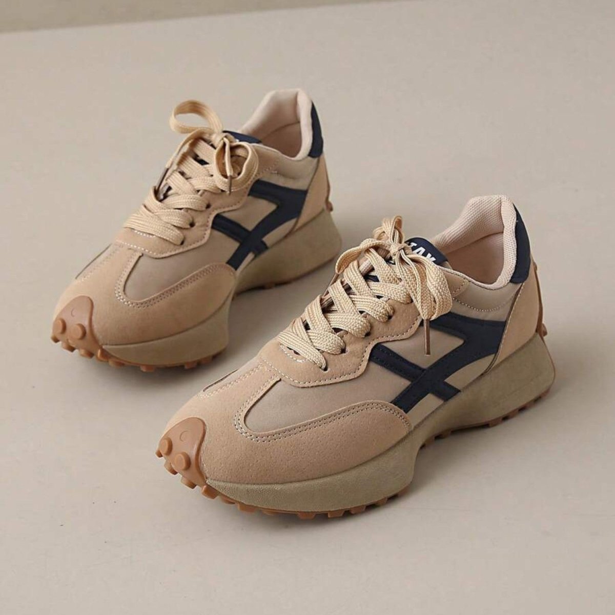 Stylish Women's Sneakers for Comfort