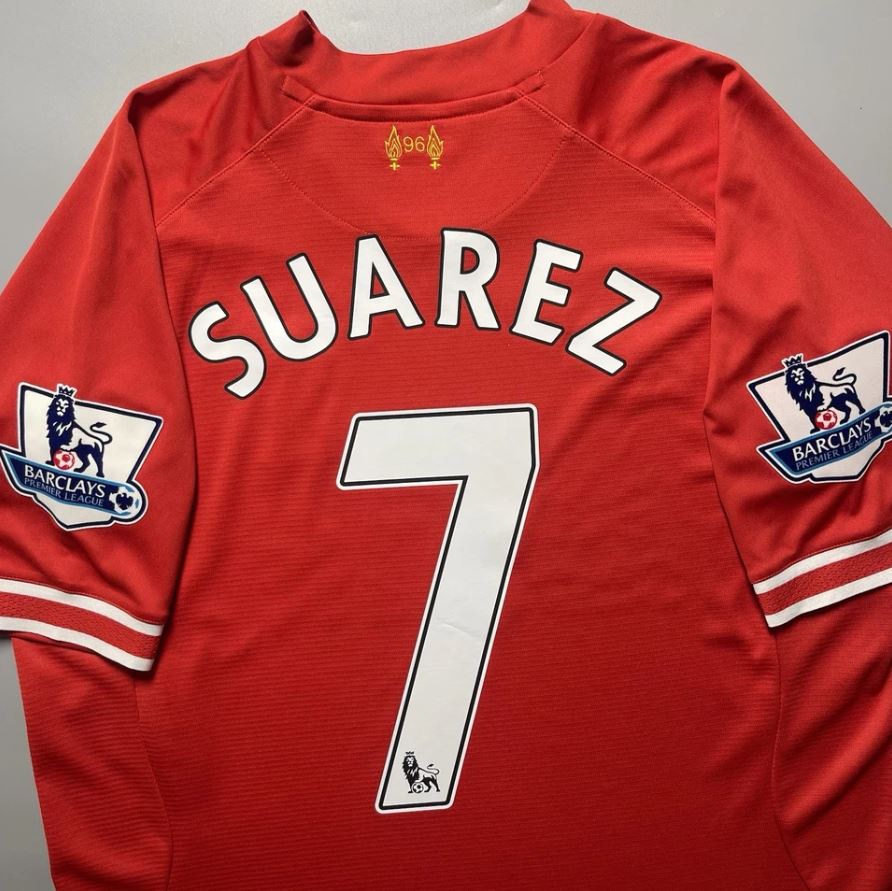 Liverpool 2013/14 Home  – Luis Suárez #7  Warrior Era Retro Shirt