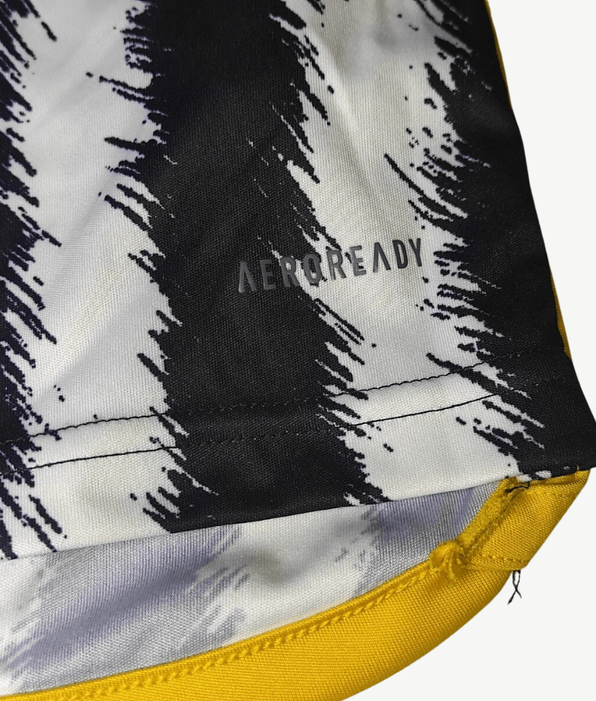 JUVENTUS FC 2023/24 HOME SHIRT
